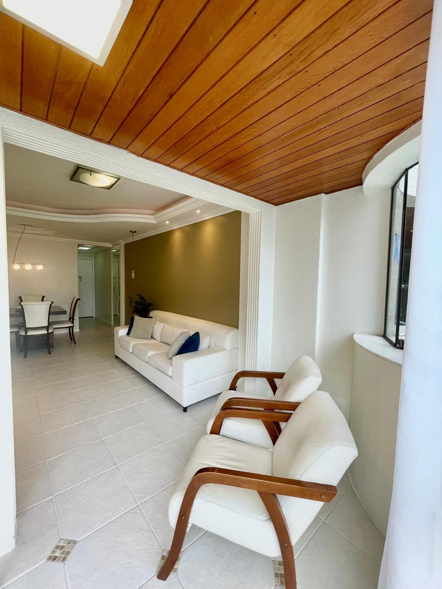 Apartamento Otima Localizacao Quadra Mar A 80m Da Balneario Camboriu